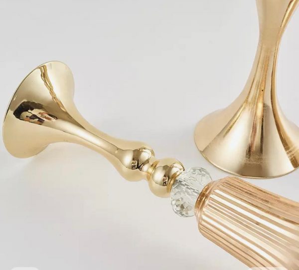 Gold Vase - Image 3